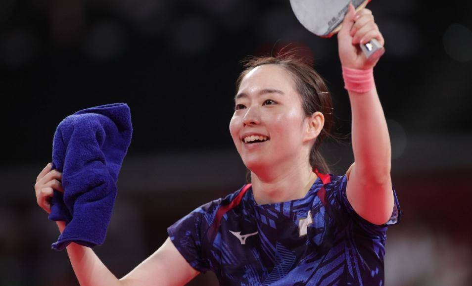 受篮球运动 受篮球运动