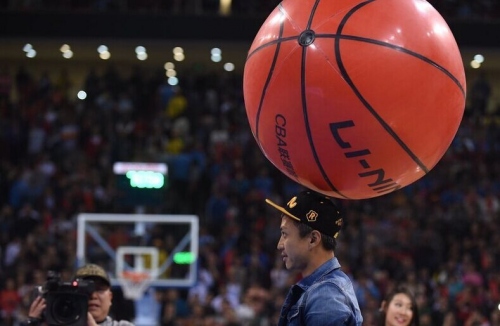 辅以室内短 辅以室内短