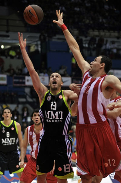 队一道角逐 队一道角逐